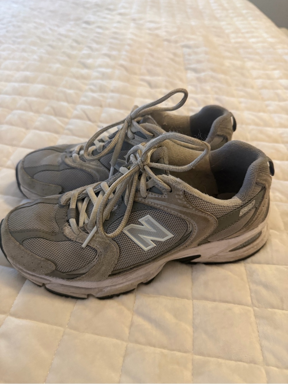 New Balance Men's Light Grey Athletic Sneakers